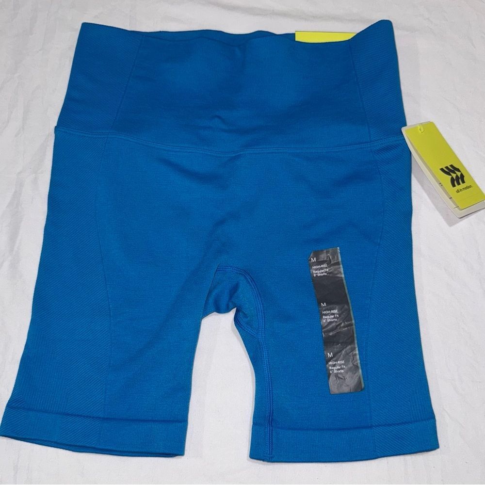 All on motion size medium 6” high rise regular fit teal Blue Women's Shorts NWT